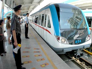 �_�_UPS�@��A  NTϵ��UPS�Դ�ɹ��И���ꖵ��F��̖��