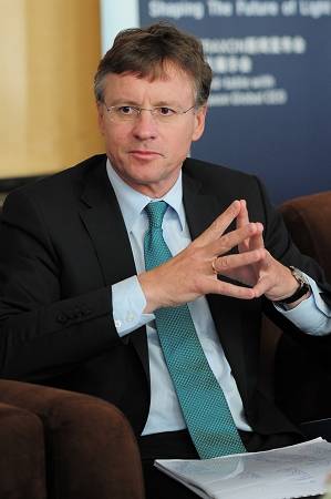 �W˾��ȫ�򿂲ü���ϯ���й������