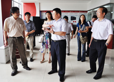 ��˼ģ���ڣ�ǰ���У����S�����ڣ�ǰ���󣩵Ƚ�B��˾�aƷ��r