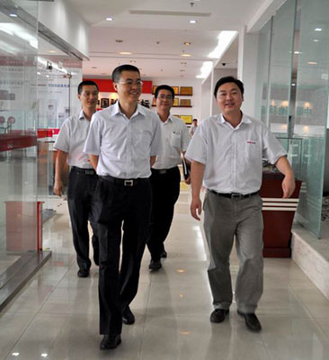 �R���h���L��ǰ��һ���ڶ����L����ռ˹������һ������ͬ���^��˾