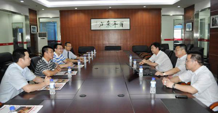 �p�����y����������P�����M�����뽻��