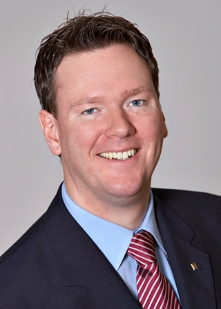 浩亭技術集團高級副總裁,連接和網絡負責人洪斐立