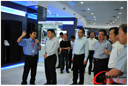 ����ʡί��ί���B�T��ί��ӛ���ɻ�һ���W�R���A��ʢ