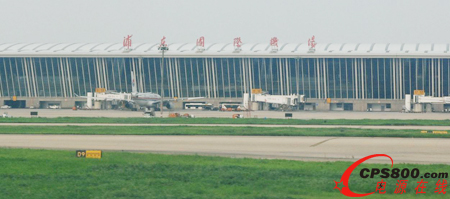 ����UPS�����Ϻ��֖|���H�C��