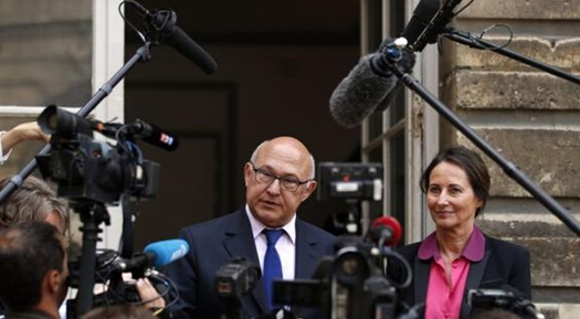 �������B���ɳ��m�lչ����Դ�����Lِ���ա��_������Segolene Royal�����D�ң��cؔ�����L��Ъ�����_�ˣ�Michel Sapin����ͬ����ӛ�߲��L